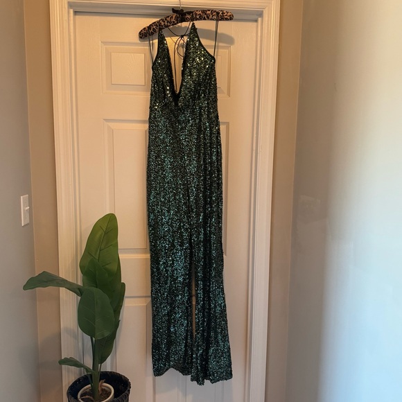 Green Sequin Jumpsuit. M. NWT - Picture 8 of 16